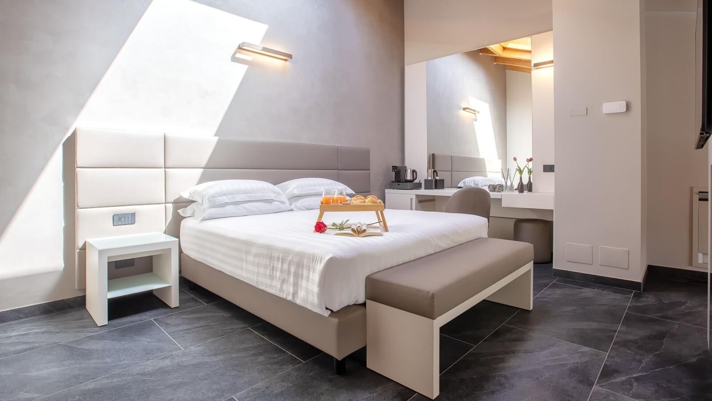 Mesbeglia Luxury Rooms