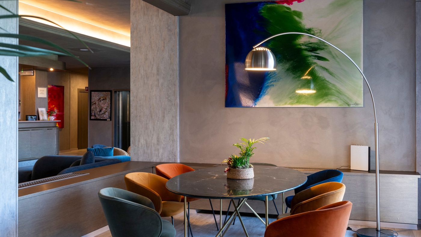 Embassy Park Hotel