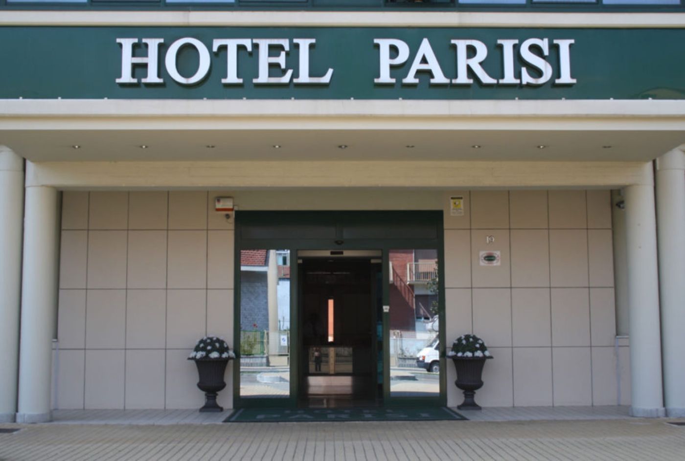 Hotel Parisi