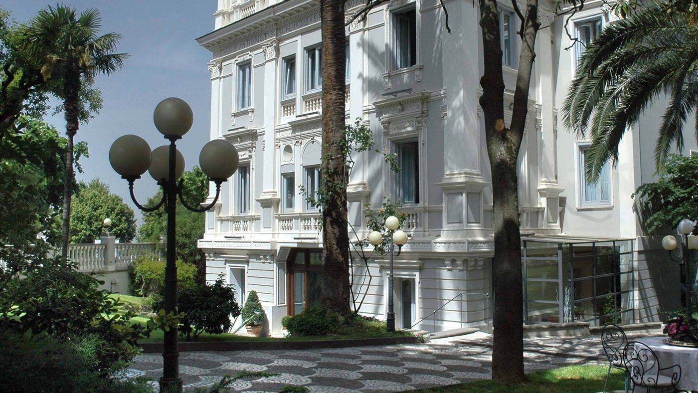 Hotel Flora