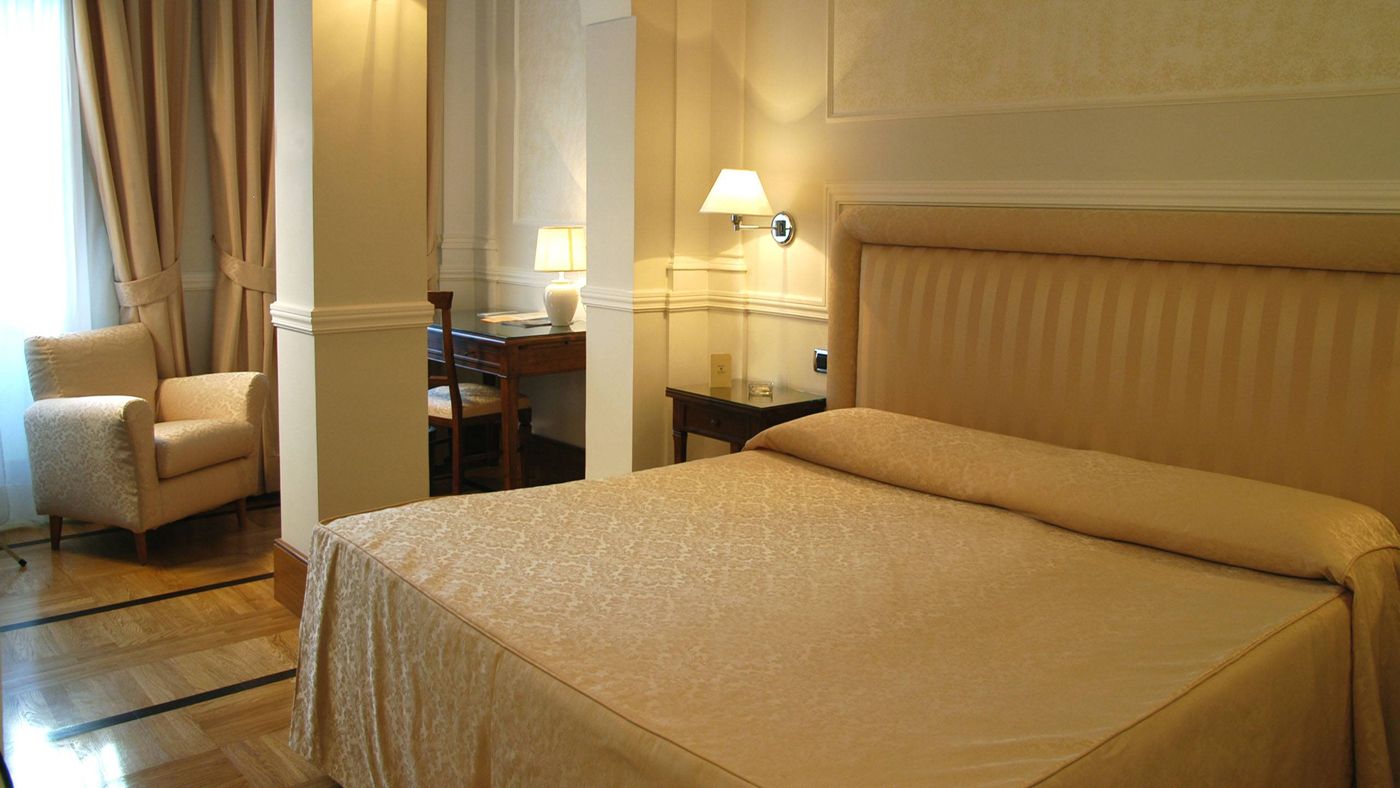 Hotel Flora