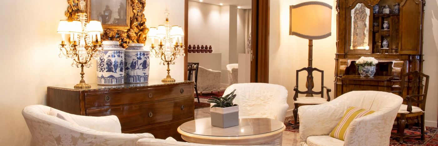 National Hotel