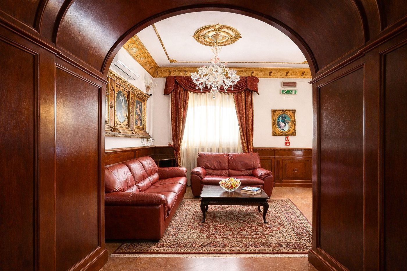 Euro Hotel