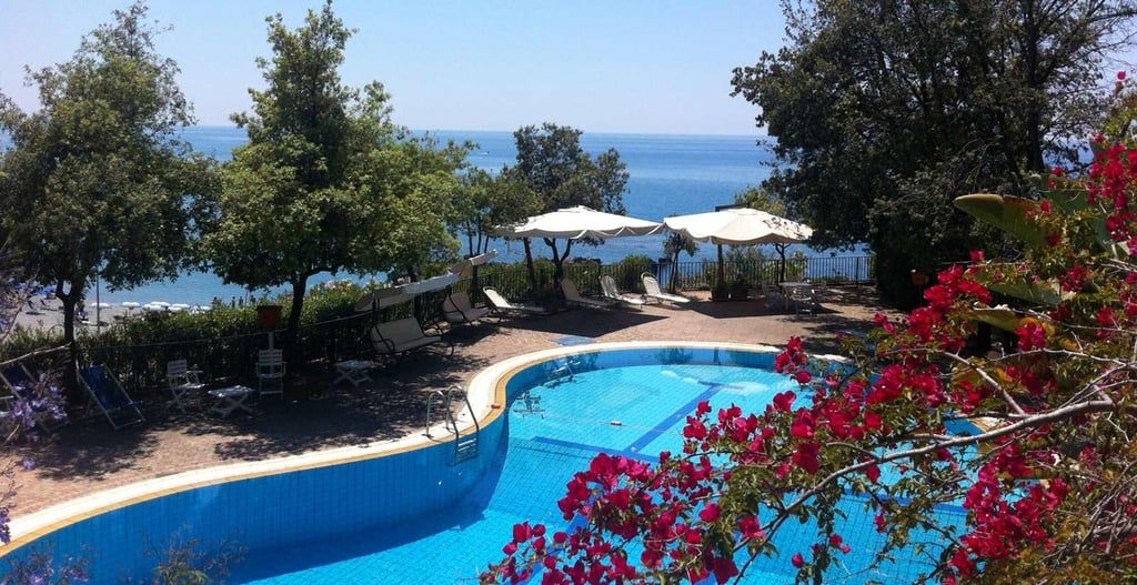 Grand Hotel De Rose