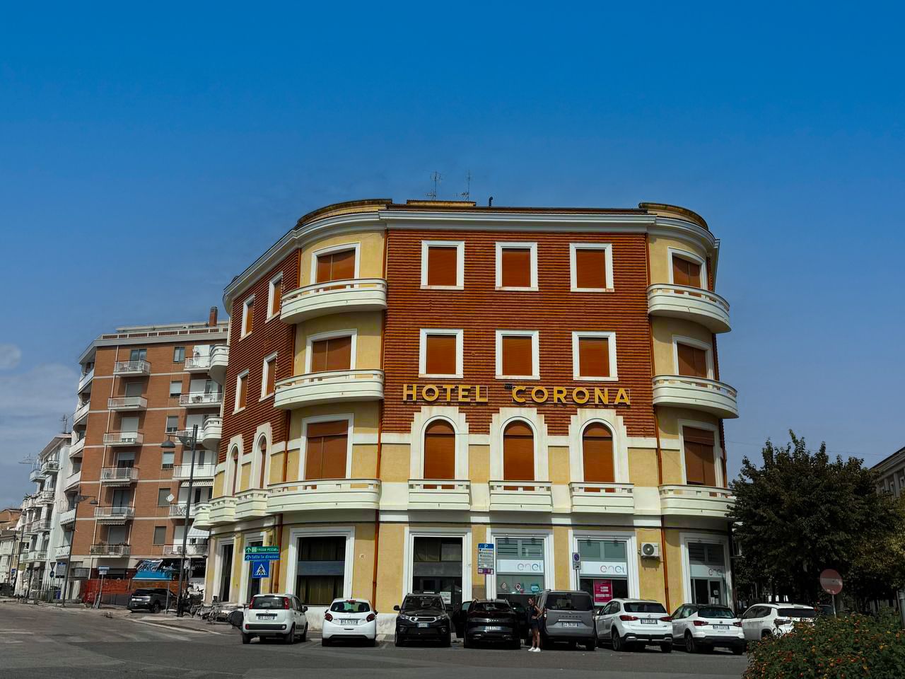 Hotel Corona