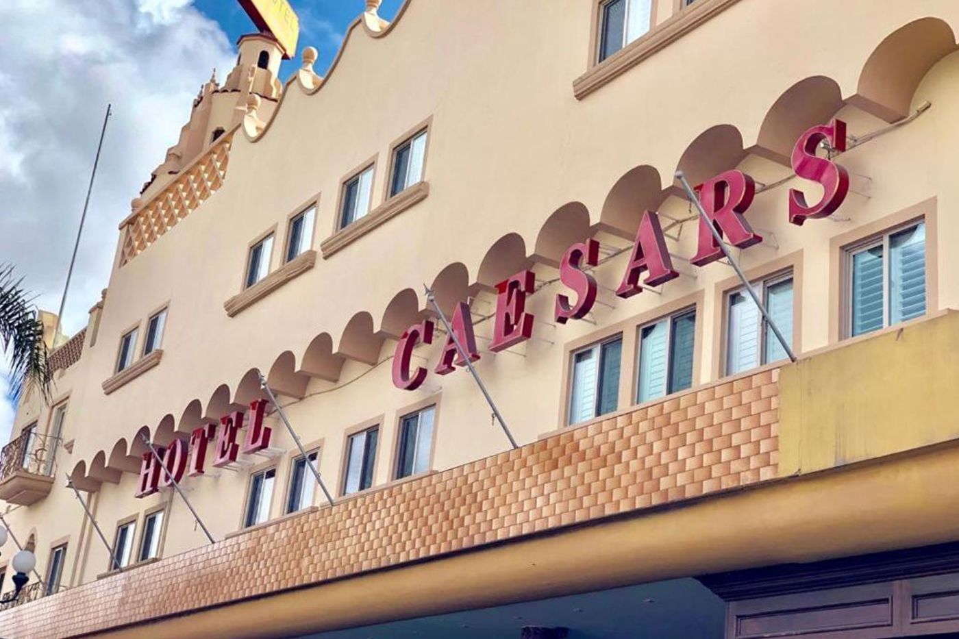 Hotel Caesars