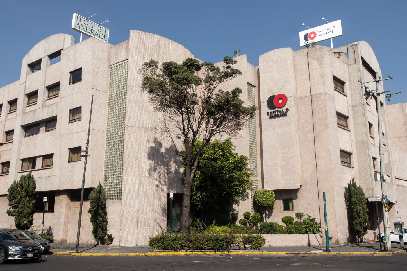 Capital O Andrade, Mexico City