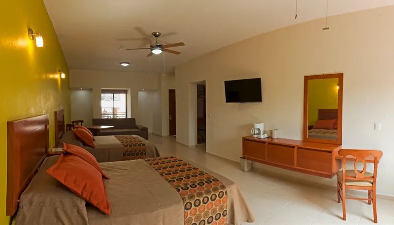 Hotel Concierge Plaza La Villa