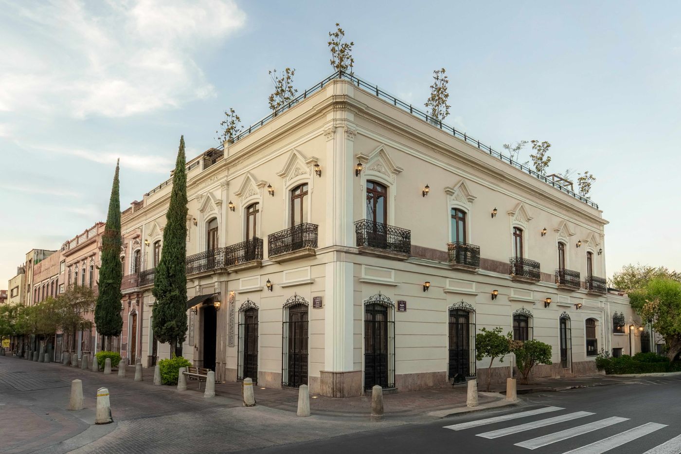 Casa Pedro Loza
