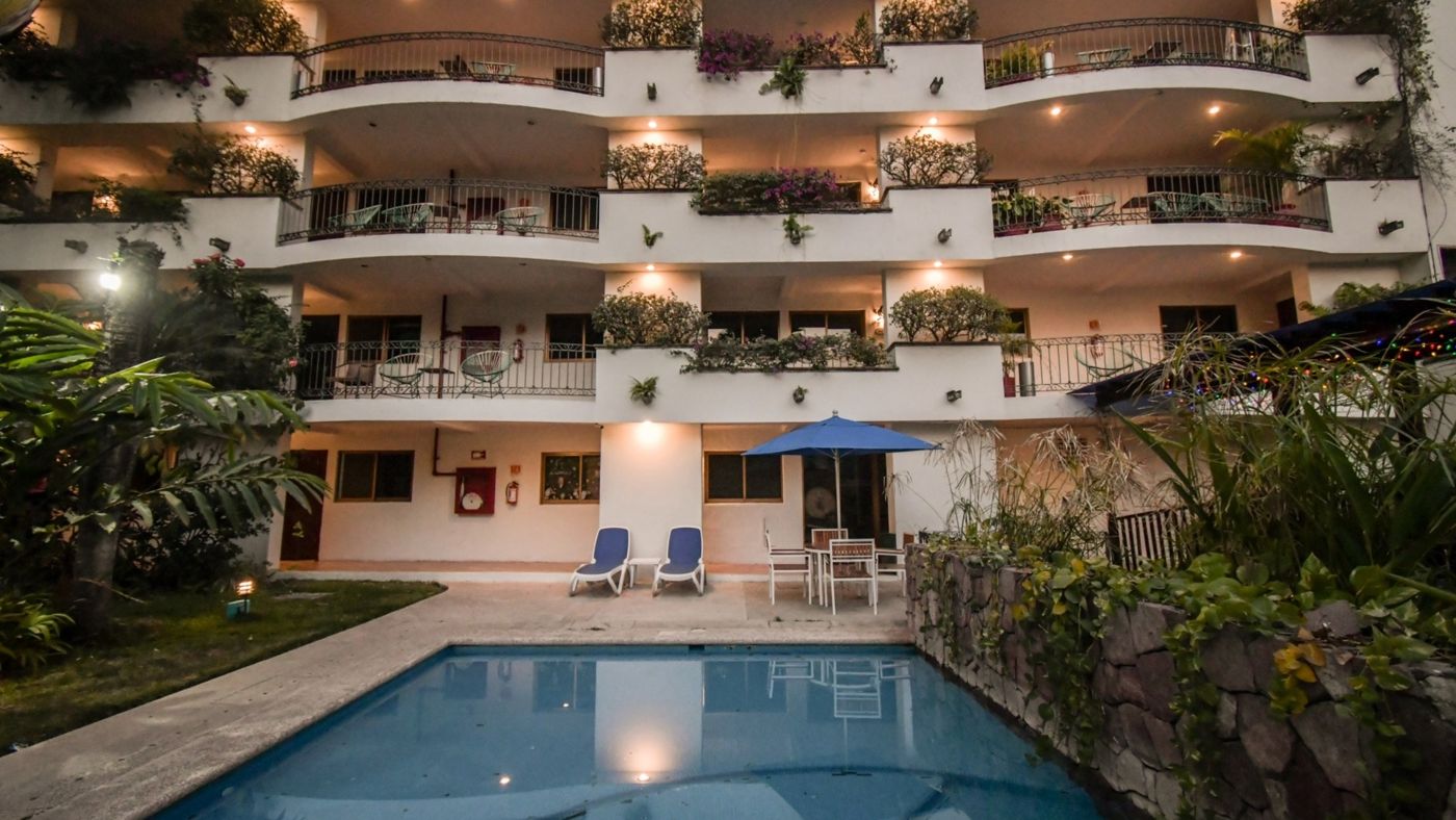 Casa Iguana All Suites Hotel