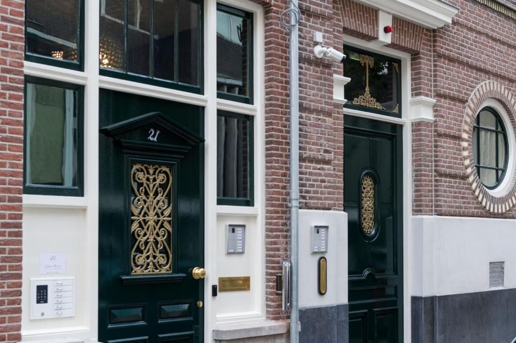 Golden Mansion Apartments