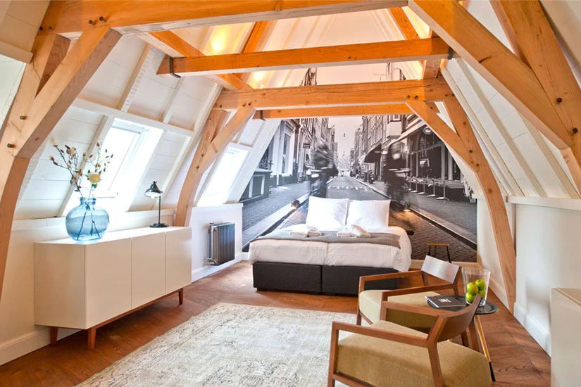 Hotel IX