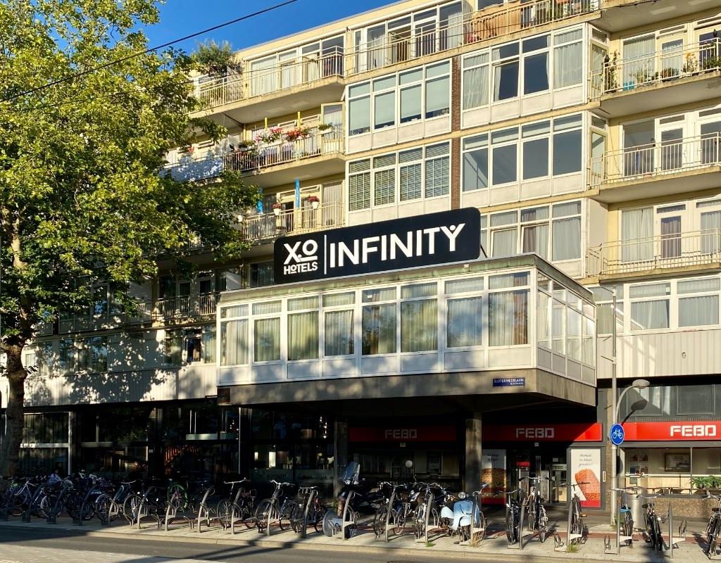 XO Hotels Infinity