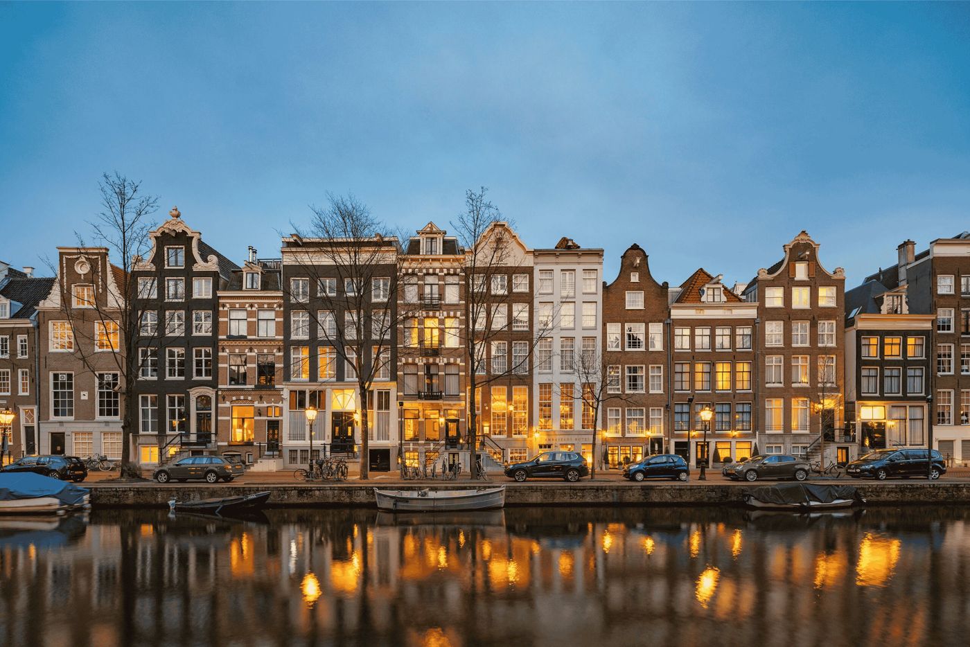 Ambassade Hotel