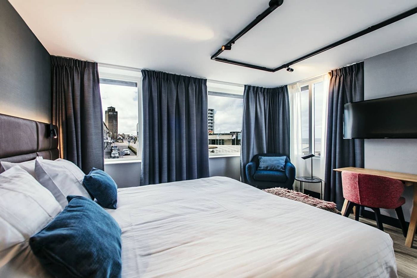Amsterdam Beach Hotel