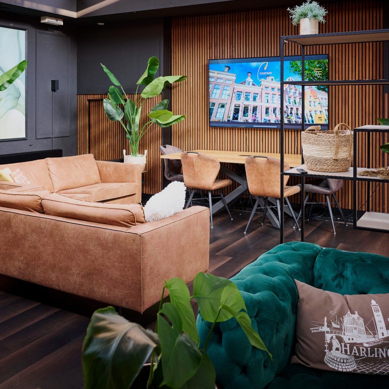 Harbour Hub Hotel
