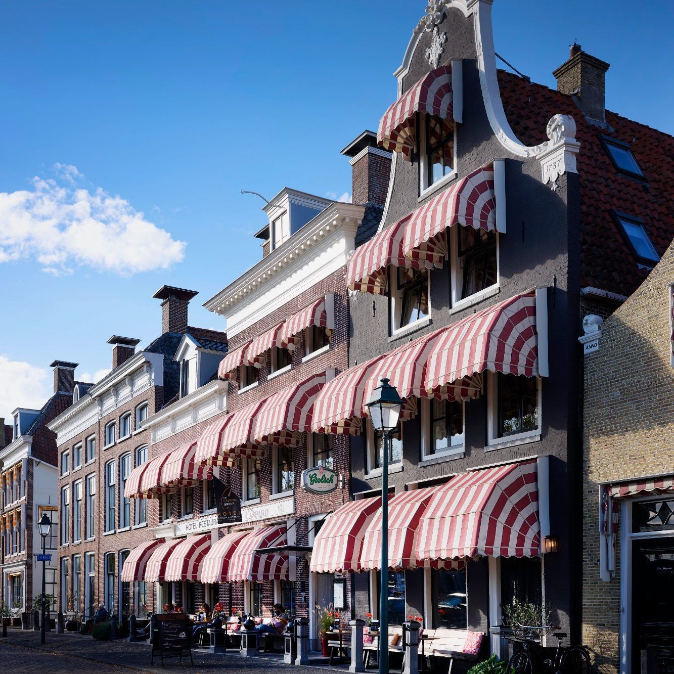 Harbour Hub Hotel
