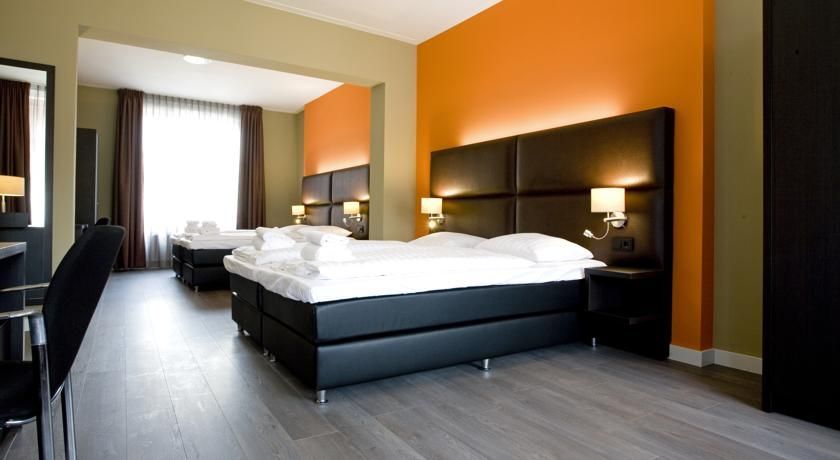 Hotel Roermond Next Door