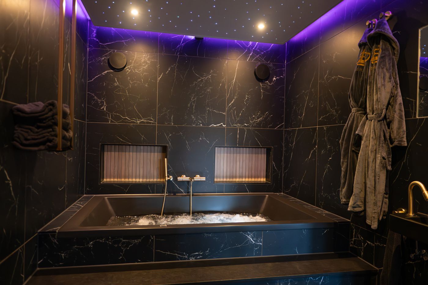 B&B Royal Suite
