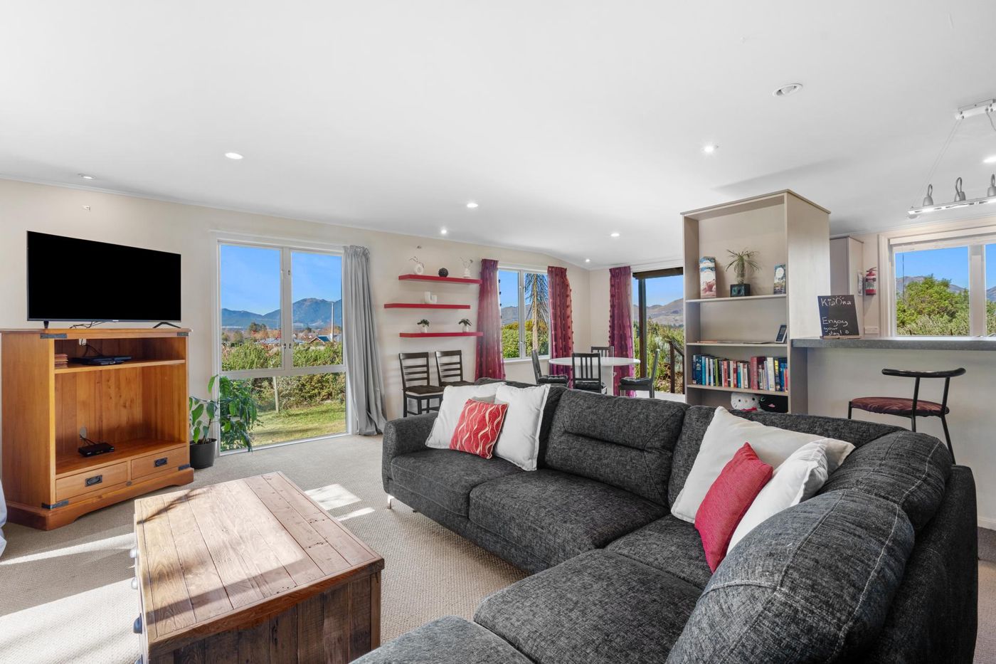 Vibrant Living Retreat & Day Spa