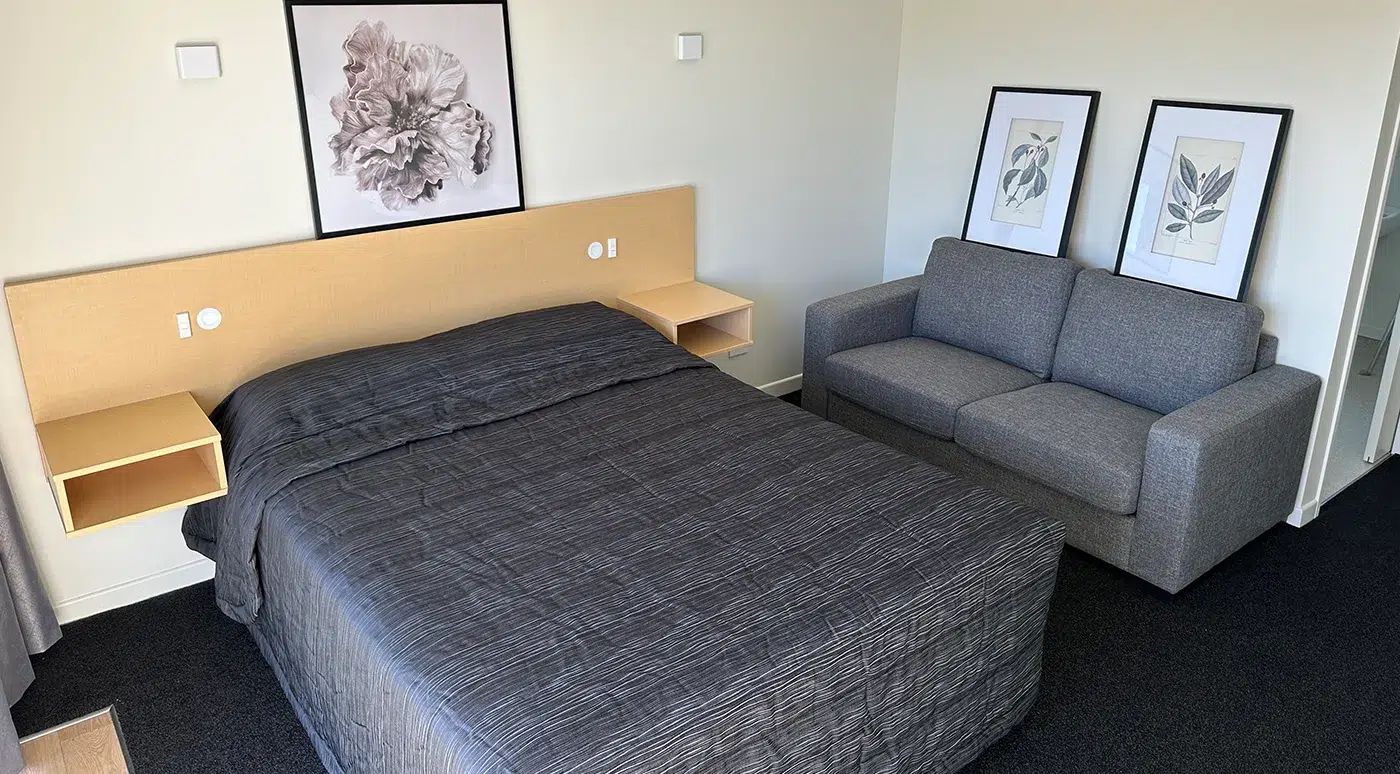 Raymar Motor Inn