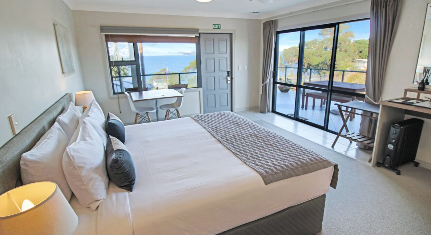 Whangaparaoa Lodge Motel