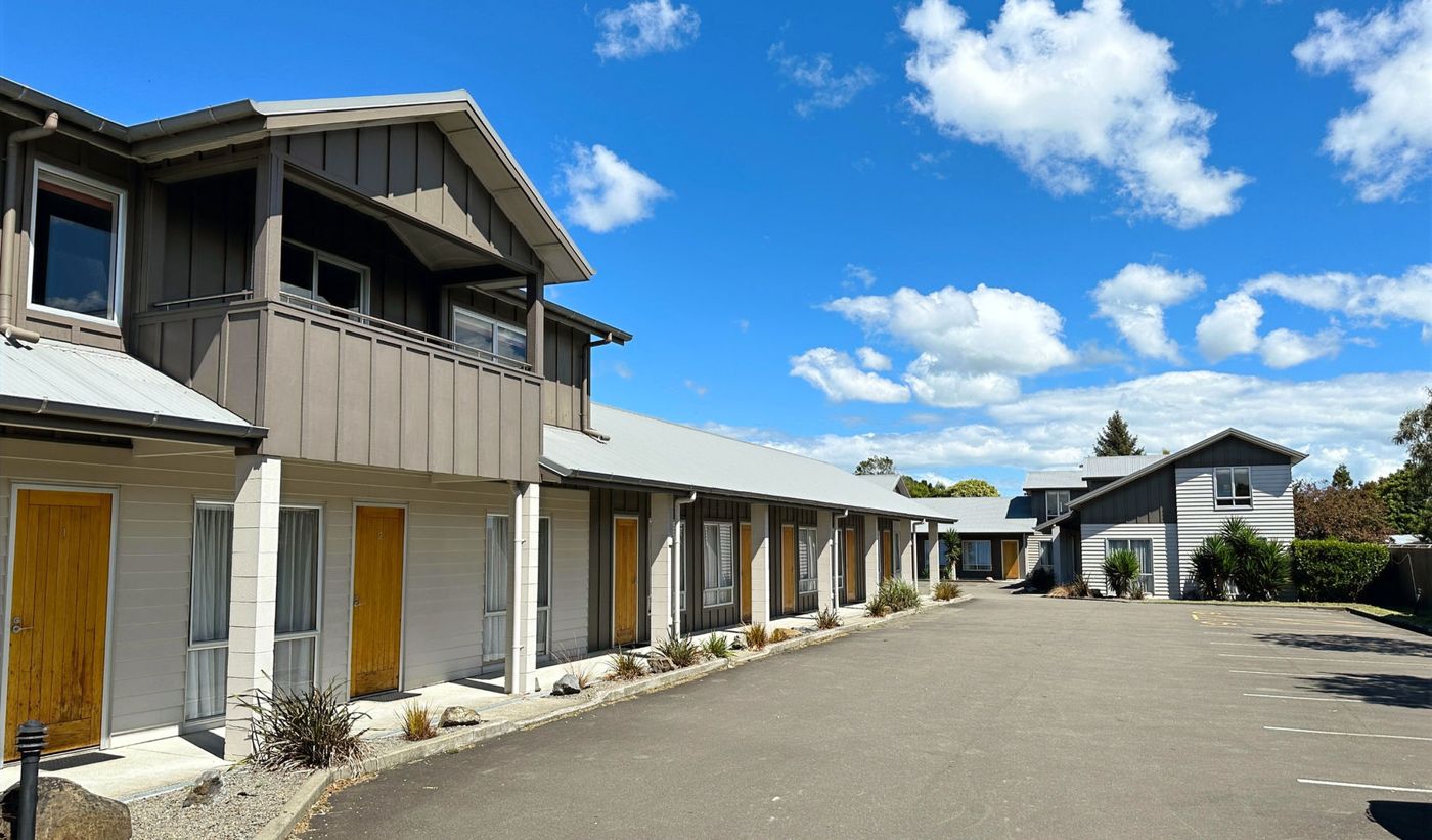 Arena Lodge