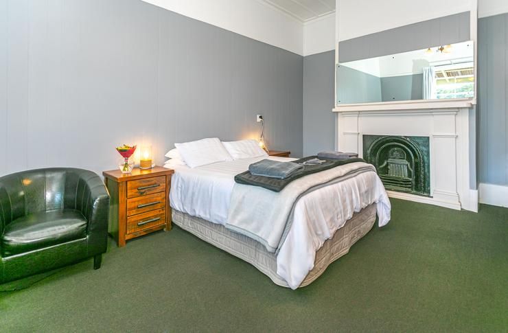 Lady Bowen Bed and Breakfast