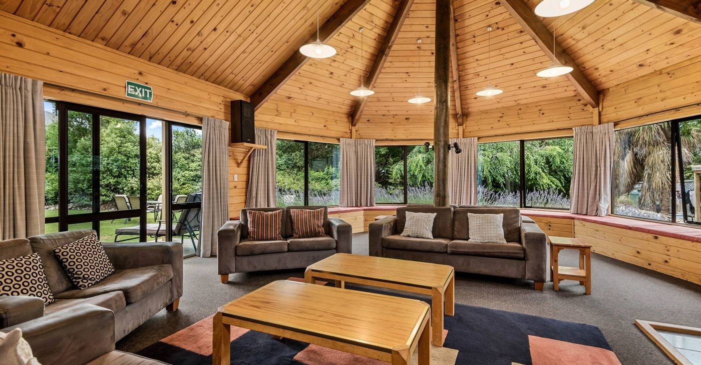 Altamont Lodge Lake Wanaka