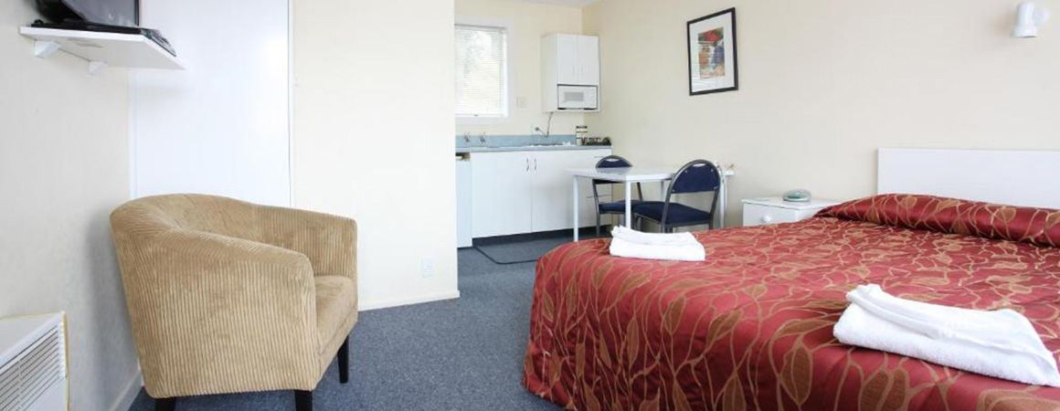 Queens Park Motels