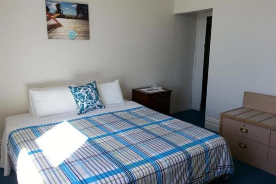 Gladstone Grand Hotel