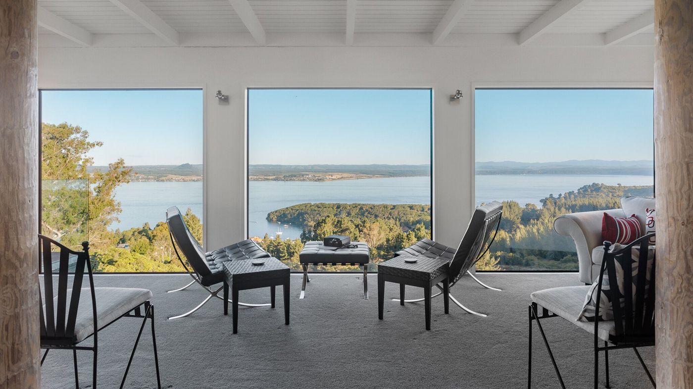 Acacia Cliffs Lodge