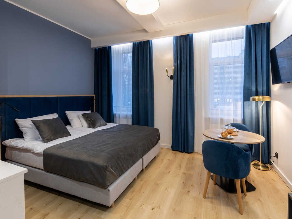 Square Apartments