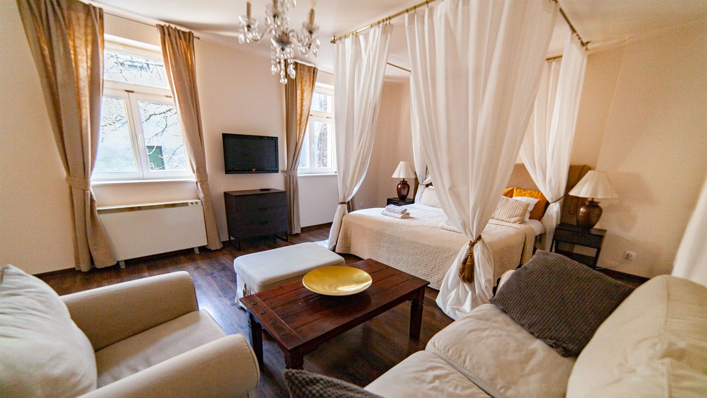Lounge Apartments