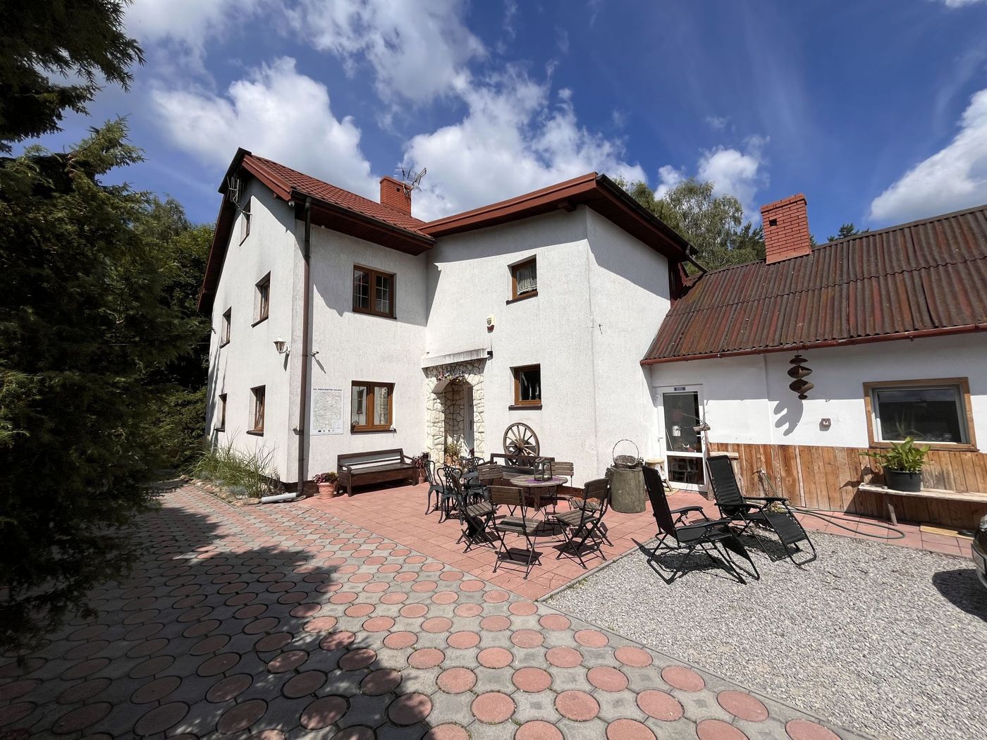 Restauracja Jaglana i Pokoje Gościnne Vital House
