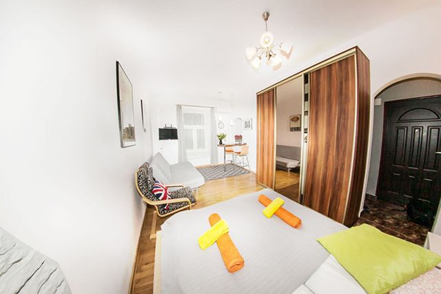 Homely Apartment's Old Town