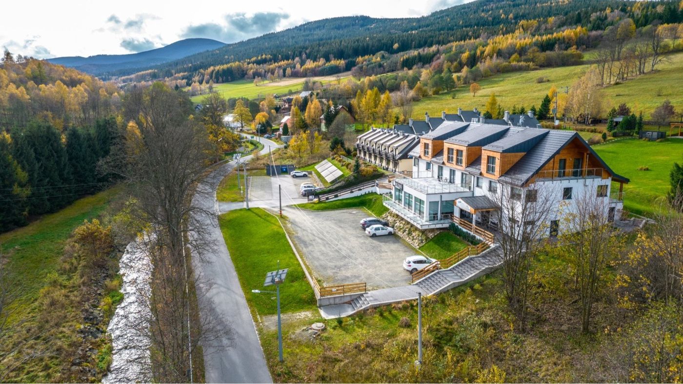 Hotel i Apartamenty Pod Snieznikiem