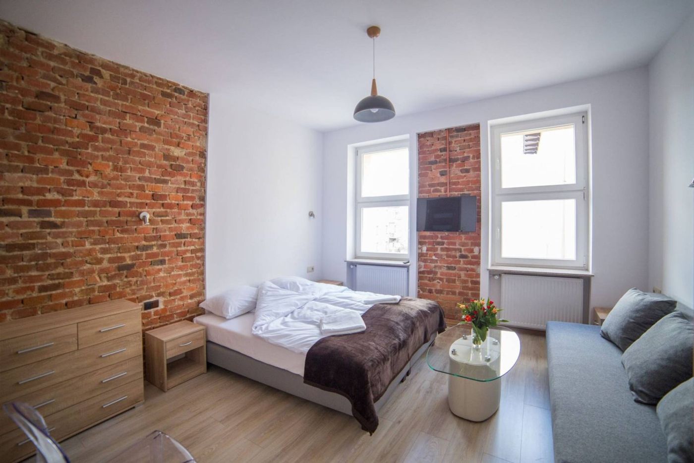 OperaHostel