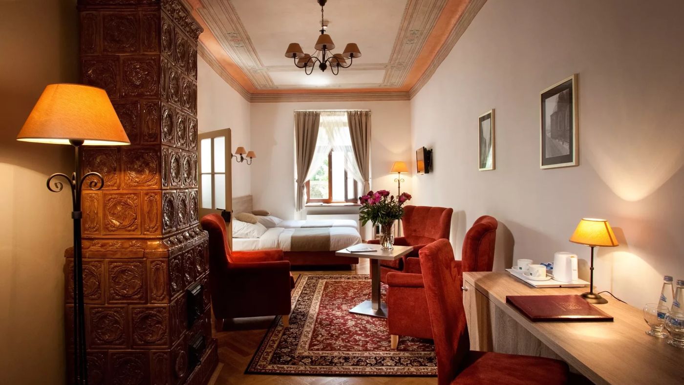 Hotel Santi