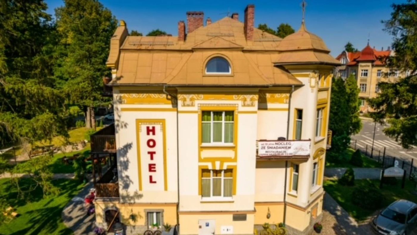 Hotel Bella