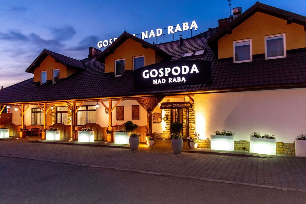 Hotel nad Rabą