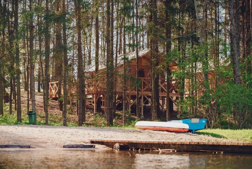 Przystań Jeziorany - pokoje nad jeziorem