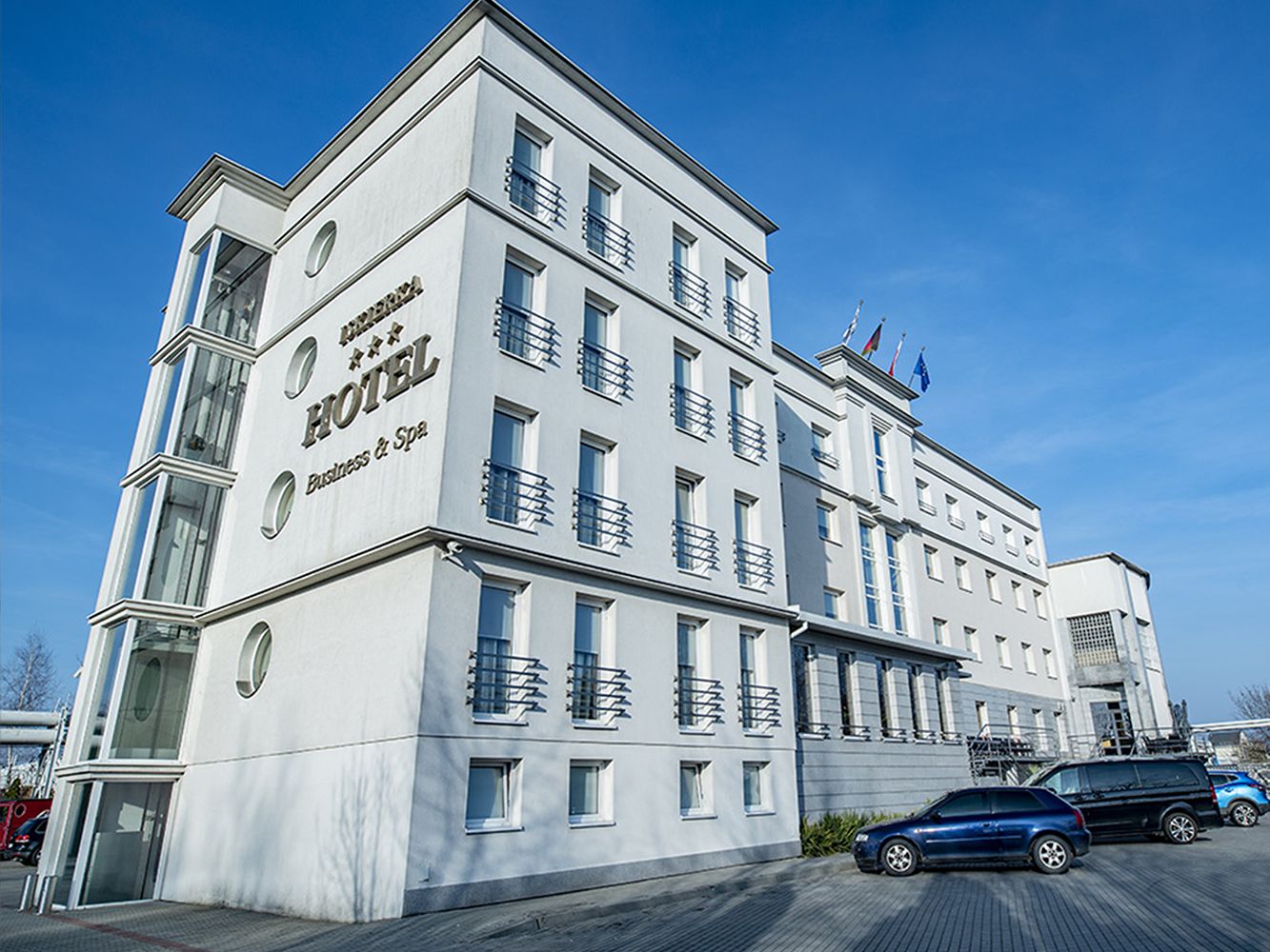 Hotel *** Iskierka