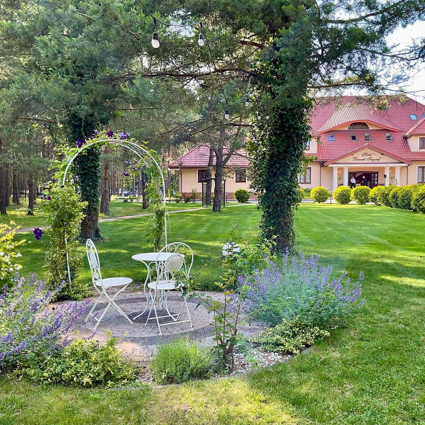 Hotel Dworek Tryumf