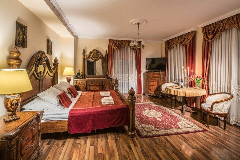 Maria Helena Hotel
