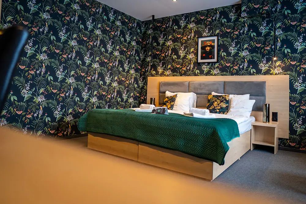 Seven Hotel