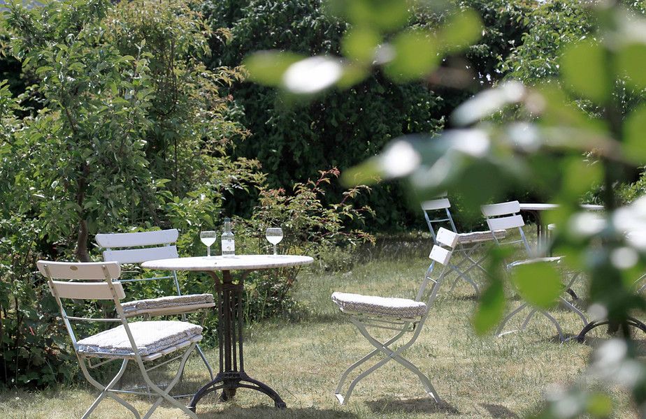 Agda Lund  Bed & Breakfast i Kivik