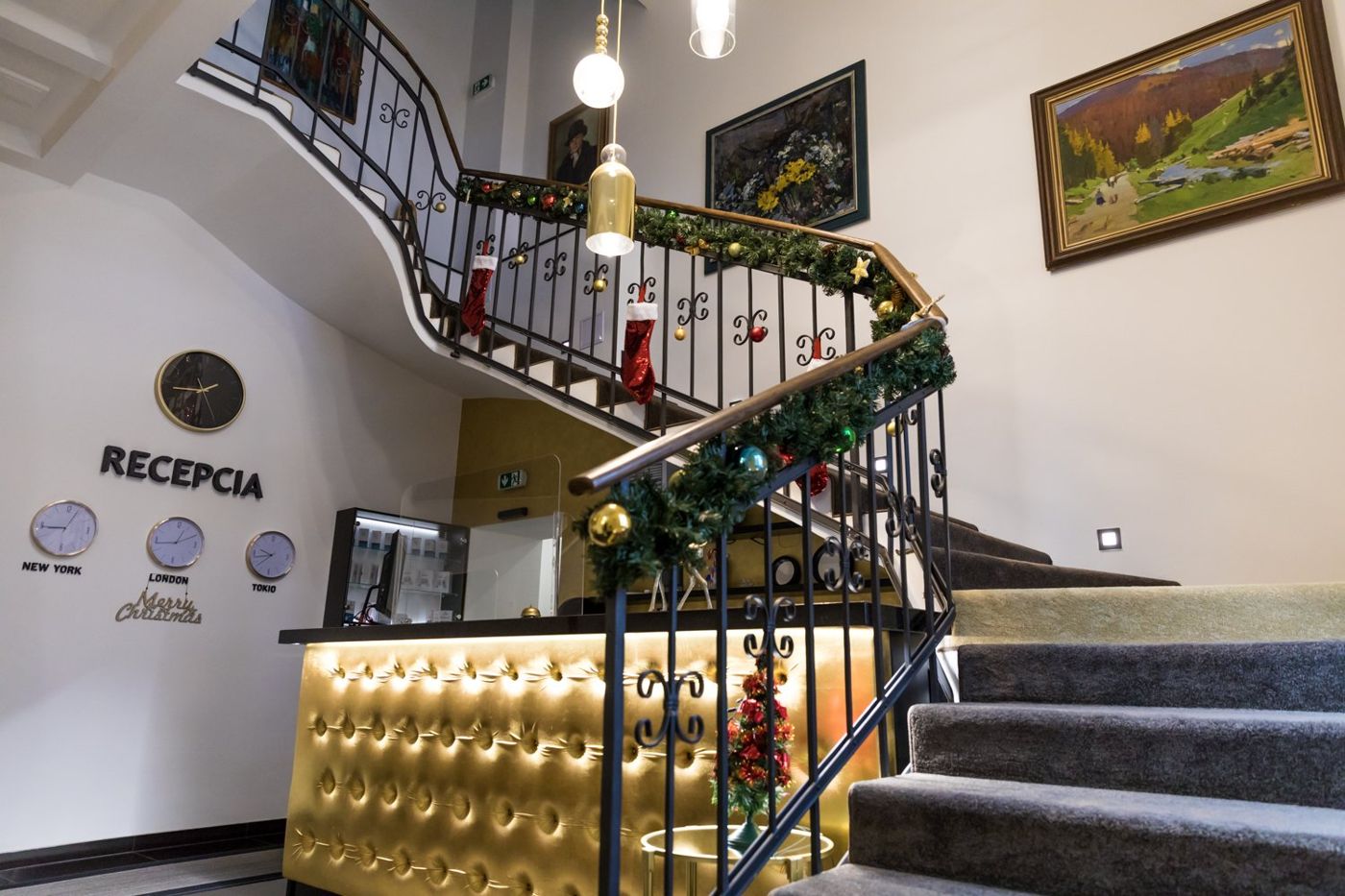 Golden apartments