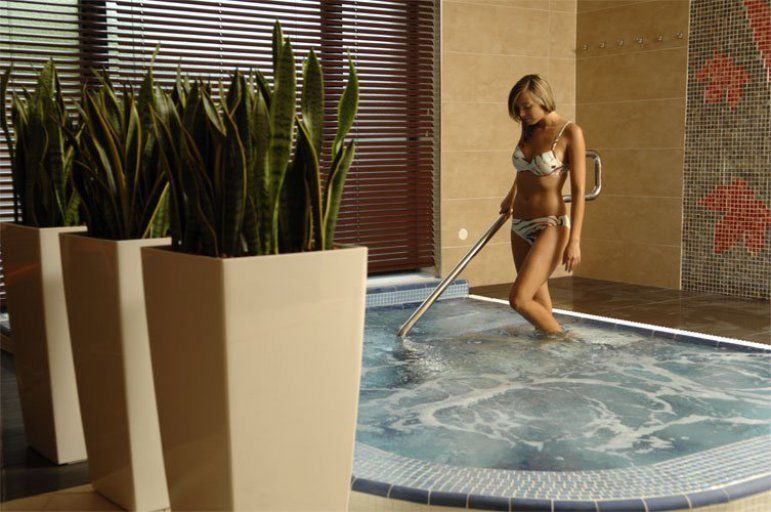 AdamEva Resort