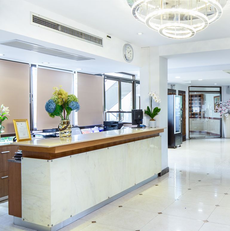 Lasalle Suites & Spa